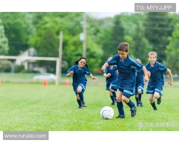 迷失在绿茵场的足球明星们名字全揭秘与故事分享